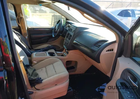 2016 Dodge Grand Caravan Sxt z USA, uszkodzony, nr VIN 2C4RDGCG2GR234959